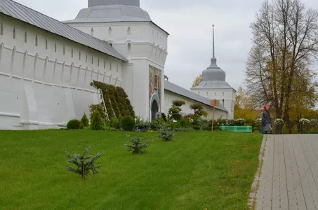 Свято-Введенский женский Толгский монастырь