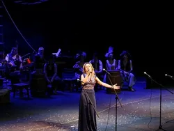 ТЮЗ собрал полный зал на День Театра: премия Жемчуговой-Ковалёвой и рогатый «Дух театра»