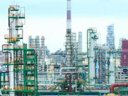 Арбитражный суд не принял заявление о признании НПЗ банкротом