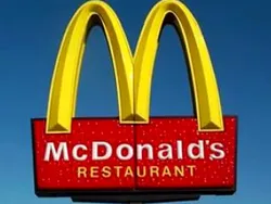 В Ярославле женщина чуть не родила в «Макдональдсе»