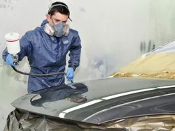 Покраска капота автомобиля