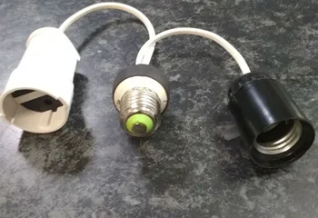 Переходник: Патрон Е27 + розетка (Жулик)