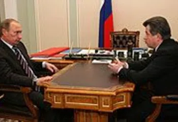 В. Путин встретился с губернатором Ярославской области С. Вахруковым