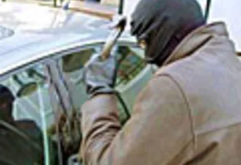 Сотрудники вневедомственной охраны раскрыли угон по «горячим следам»