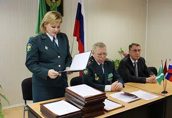 25 октября — День таможенника