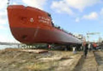 В Рыбинске спущен на воду новейший танкер «Александр Шемагин»