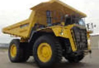 С конвейера «Комацу» в Ярославле сошел первый карьерный самосвал