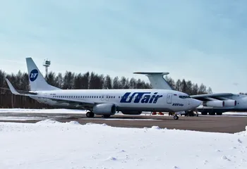 Плохие метеоусловия привели к вынужденной посадке Боинга 737-800