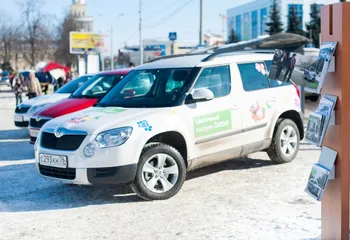 8 марта ярославцы увидели Цветочный патруль от SKODA!