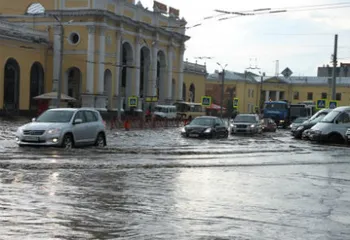 Ярославль опять пострадал от сильного ливня, последствия ликвидируются