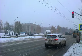 Ярославль «утопает» в снегу, но город продолжит убирать прежний подрядчик?