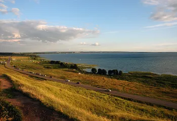 В заповедное Плещеево озеро попали канализационные воды