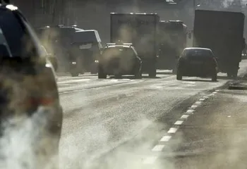 Ярославль очистят от песка и пыли только ко Дню Города?