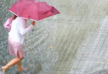 Холодный циклон с запада испортит погоду в выходные