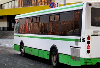 Ещё два ярославских автобуса теперь будут останавливаться на площади Волкова