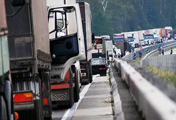 Ярославские дальнобойщики «мирно» выступили против доппошлин за проезд