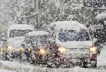 Ярославль убирают более 100 единиц техники ежедневно