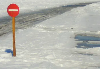 В Ярославле молодой человек провалился под лёд