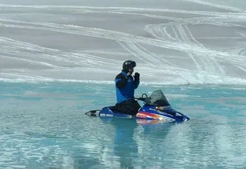 В черте Ярославля выходить на лёд опасно для жизни