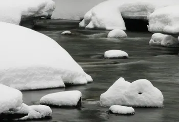 В Ярославле введён запрет выхода на лёд в городской черте