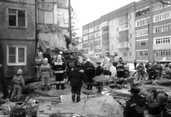 Жильцы обрушившегося подъезда получат компенсации и квартиры в июне