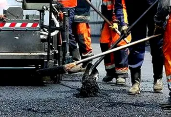 В Ярославле полным ходом идёт ремонт улицы Урицкого за 53 миллиона рублей