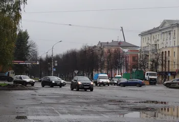 Нечетную сторону проспекта Ленина в Ярославле отремонтируют до 1 декабря