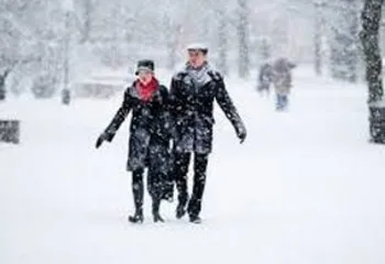 Дороги в Ярославской области усиленно очищают от снега