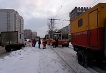 Сегодня утром в Ярославле с рельсов сошёл трамвай