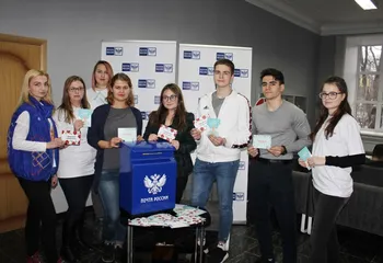 Мамы ярославских студентов получат к празднику открытки по почте