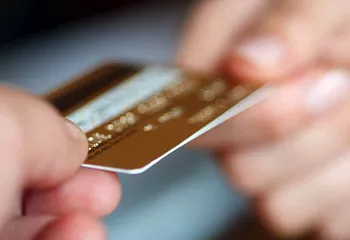 Ярославцы могут не торопиться менять банковские карты