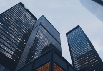 Федеральная кадастровая палата наделяется полномочиями, связанными с государственной кадастровой оценкой