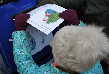 В Ярославской области более 2 тысяч почтовых ящиков ждут письма Деду Морозу