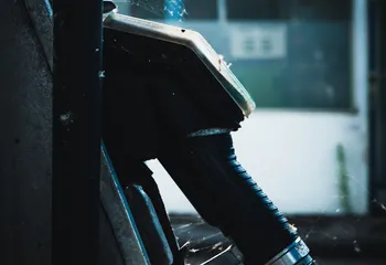 Маркетплейс РГС Банка дарит полный бак бензина при покупке автомобиля на Bankauto.ru