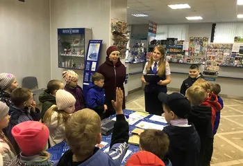 Почта России провела экскурсию для школьников