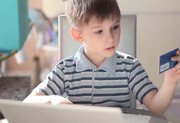 Подростки – «в зоне внимания» финансовых мошенников