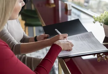 В Центробанке пояснили - заемщик вправе застраховаться в любой компании!