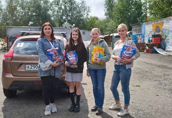 Молодёжный совет Ярославского Росреестра вновь посетил приют для собак «Самые активные хвосты»