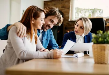 Жители области стали реже страховать жизнь и здоровье, а чаще – имущество