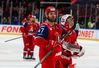 Дубль Радулова принес «Локомотиву» шестую подряд победу в КХЛ