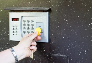 Кибермошенники обманывают ярославцев «заменой» домофона