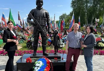 Сотрудники Управления приняли участие в мероприятиях, приуроченных к Дню памяти и скорби