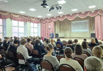 Специалисты отделения Банка России рассказали ярославским школьникам об опасности дропперства