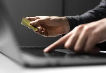 Банк России предупреждает ярославцев о рисках, связанных с проектом Deep Cashback