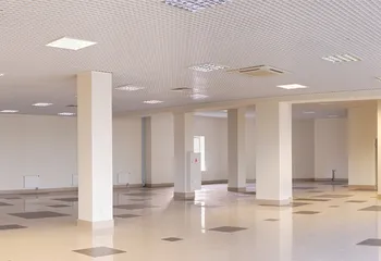 РЕМОНТ В ТОРГОВОМ  ПОМЕЩЕНИИ