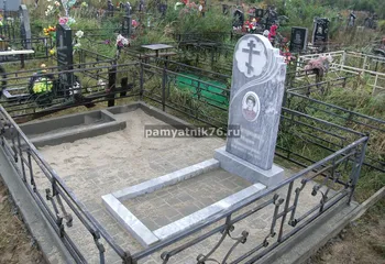 Памятники из мрамора