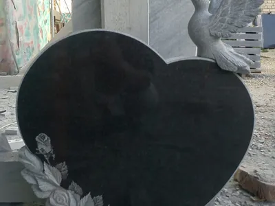 Памятники из гранита и мрамора