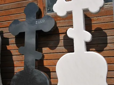 Памятники из гранита и мрамора