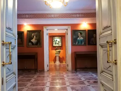 Музей-усадьба дворян Леонтьевых: интерьеры усадьбы