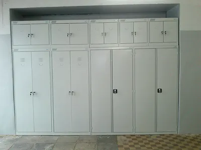 Шкафы металлические для одежды ШРК и документов ШХА с антресолями
